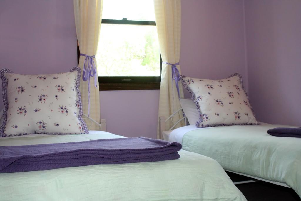 Julian'S English Homestay And Pension Fujimi Room photo